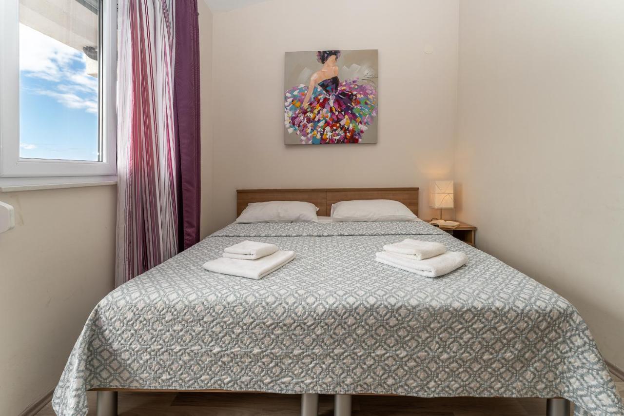 Argyruntum Apartments Starigrad Paklenica Exteriér fotografie