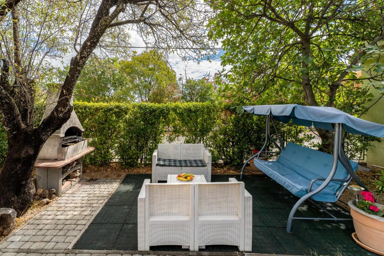 Argyruntum Apartments Starigrad Paklenica Exteriér fotografie